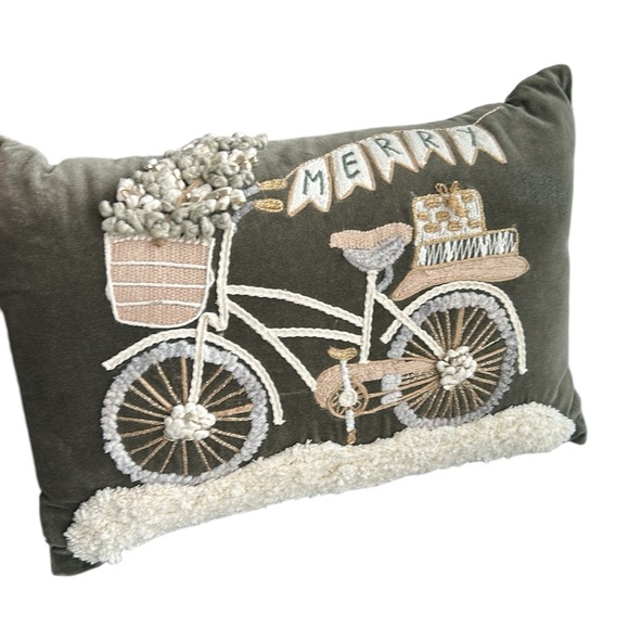 Green Velvet Merry Christmas Embroidered Pillow Gift Bike Metallic Floral - Picture 1 of 15